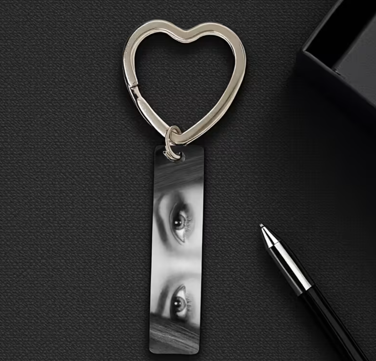 Carrer Eyes Keychain